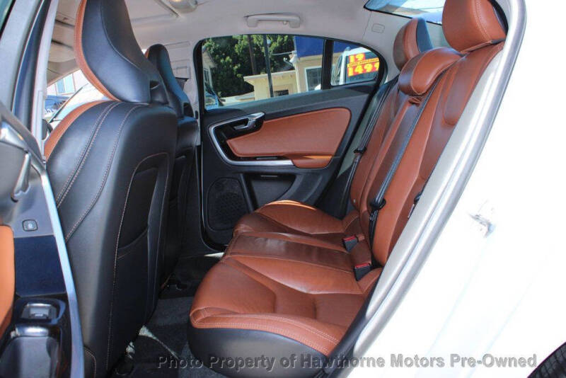 2015 Volvo S60 T6 Drive-E Platinum