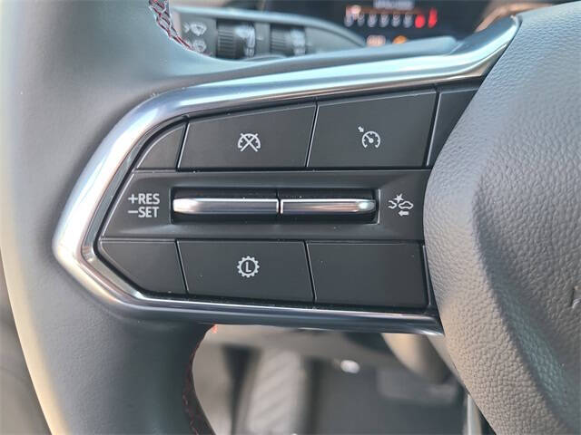 2025 Chevrolet Suburban RST