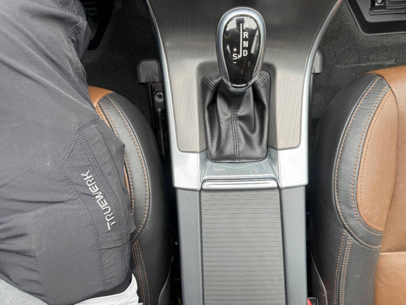 2016 Volvo XC60 T6 Drive-E Platinum