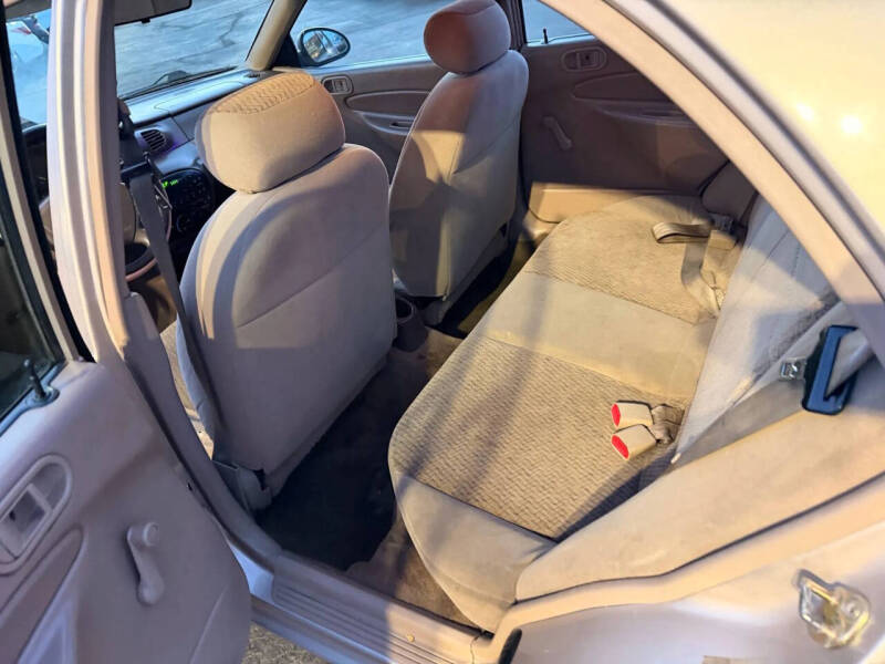 1999 Ford Escort SE