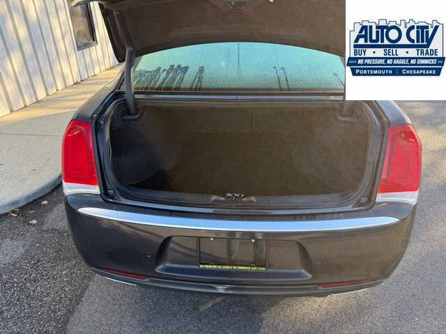 2016 Chrysler 300 C Platinum