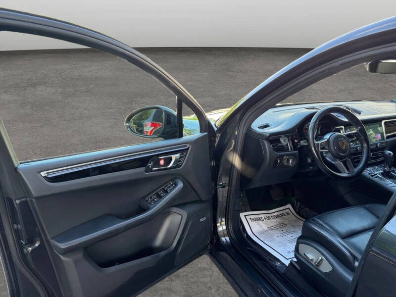 2021 Porsche Macan