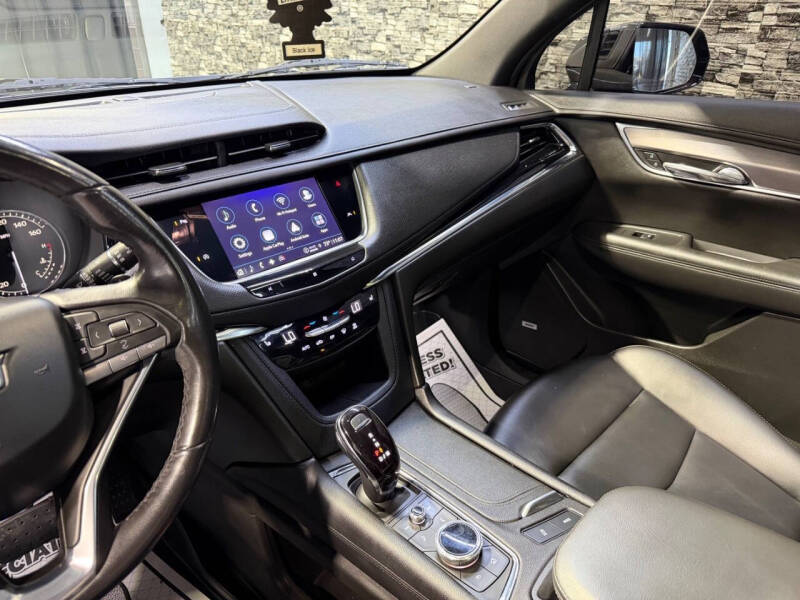 2021 Cadillac XT6 Luxury