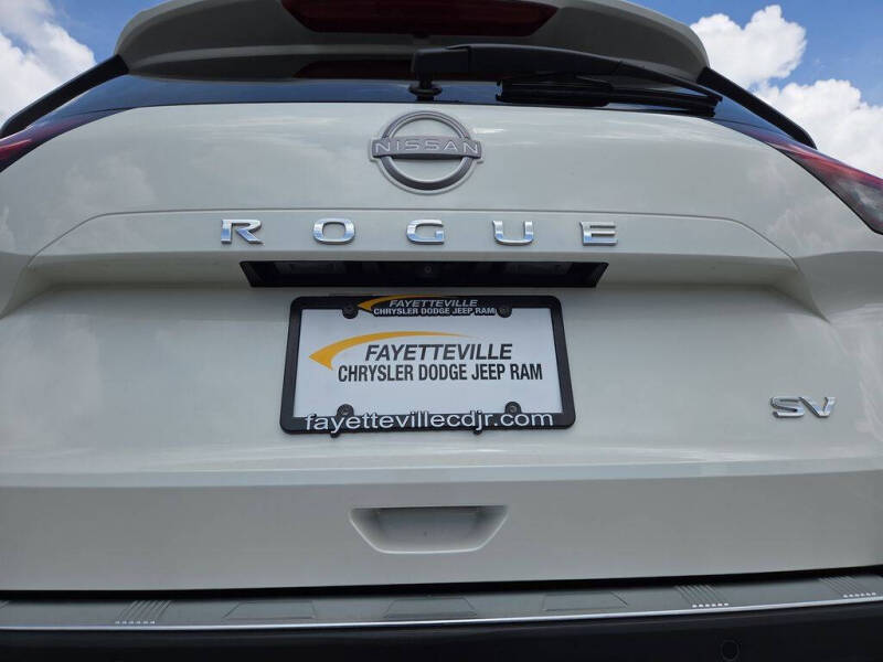 2023 Nissan Rogue SV