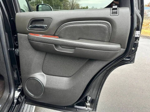 2014 Cadillac Escalade Luxury