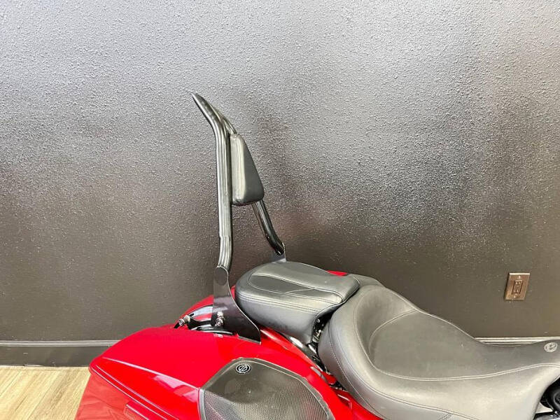 2017 Harley-Davidson CVO Street Glide * SCREAMIN EA