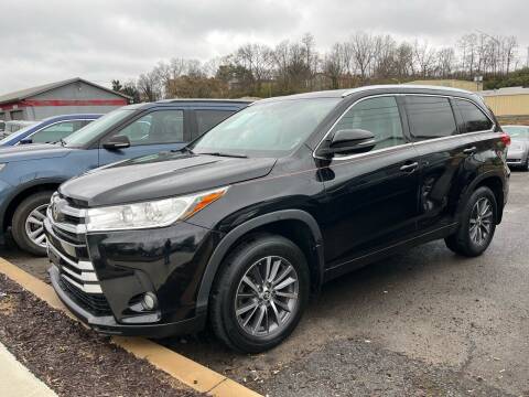 2018 Toyota Highlander for sale at Morristown Auto Sales in Morristown TN