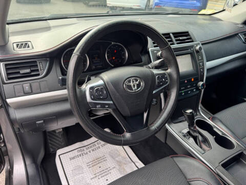 2017 Toyota Camry SE