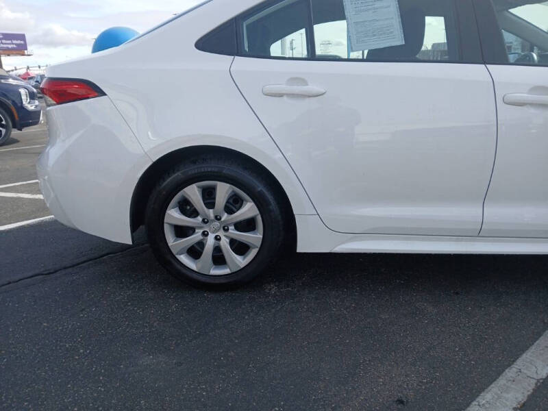 2022 Toyota Corolla LE