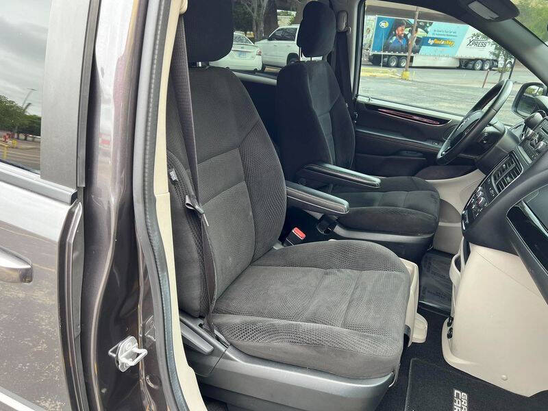 2017 Dodge Grand Caravan SE