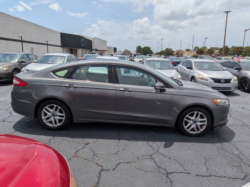 2014 Ford Fusion SE