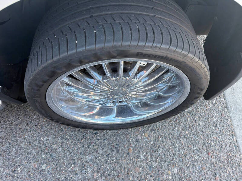 2005 Nissan Armada LE