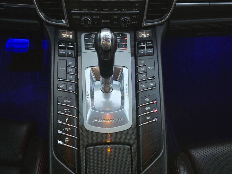 2014 Porsche Panamera GTS