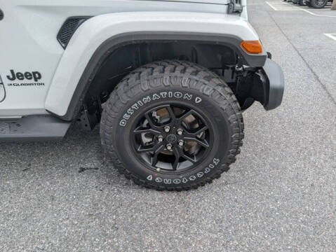 2025 Jeep Gladiator High Tide