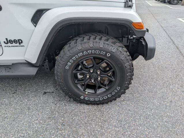 2025 Jeep Gladiator High Tide