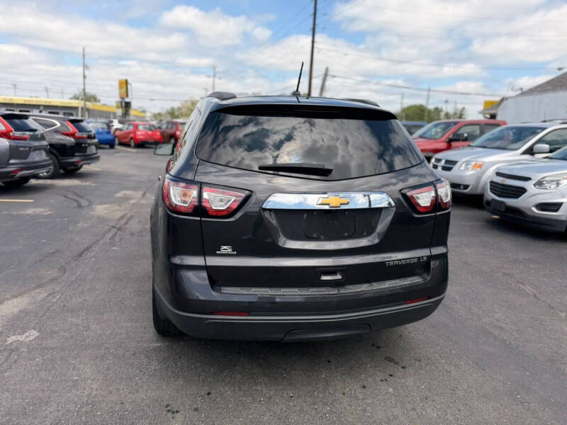 2014 Chevrolet Traverse LS