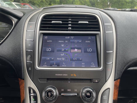 2020 Lincoln Nautilus Reserve