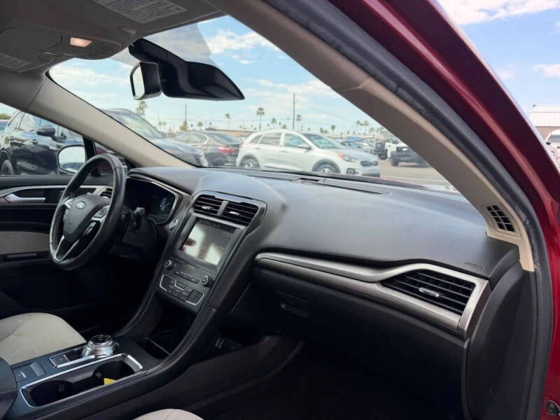 2019 Ford Fusion SE