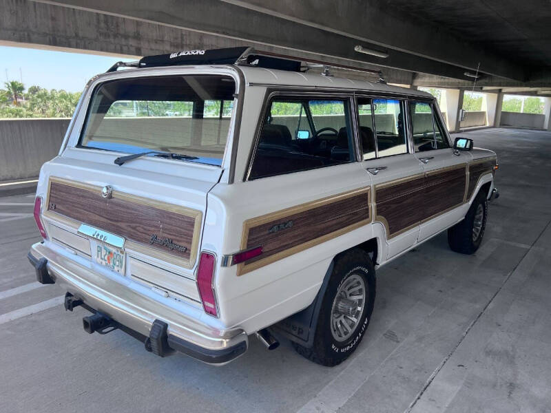 1989 Jeep Grand Wagoneer