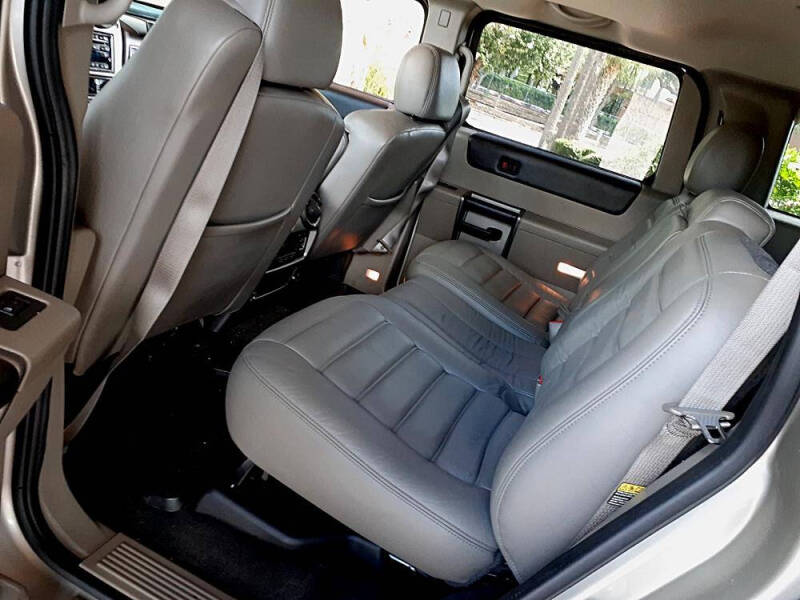 2004 HUMMER H2