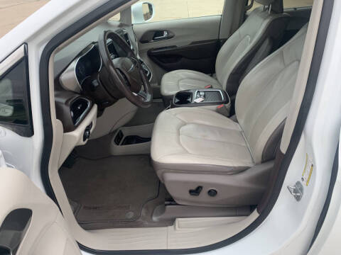 2018 Chrysler Pacifica Touring L Plus