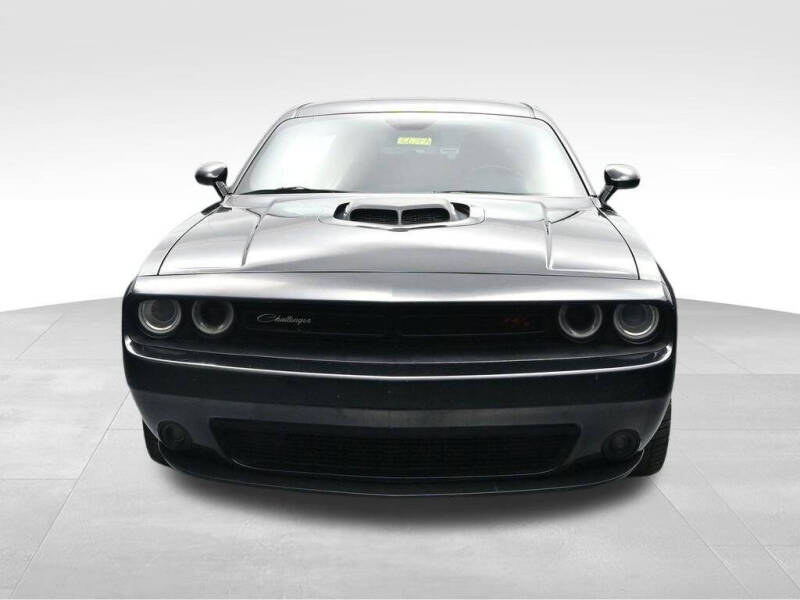 2016 Dodge Challenger R/T Shaker