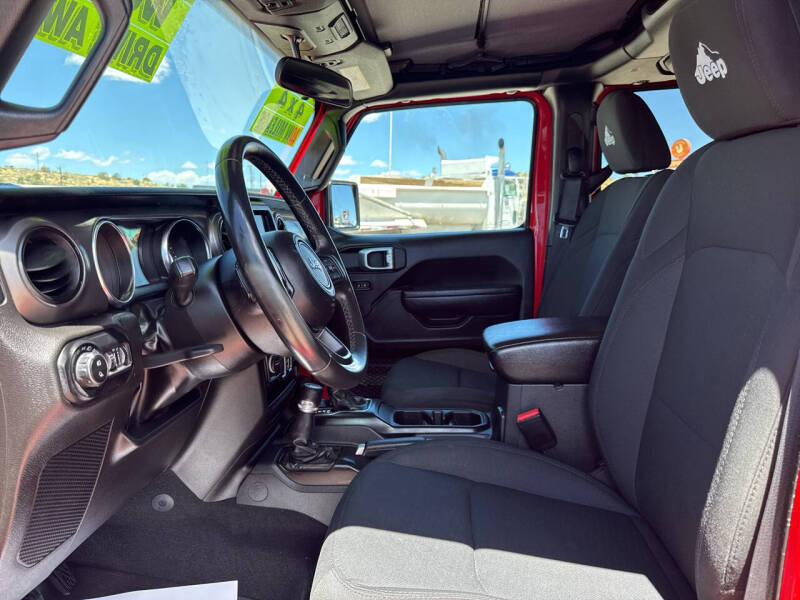 2022 Jeep Gladiator Sport S