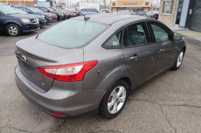 2014 Ford Focus SE photo 23