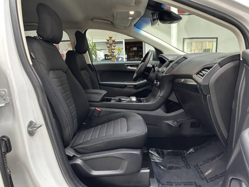 2019 Ford Edge SE