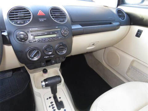 2008 Volkswagen New Beetle S PZEV