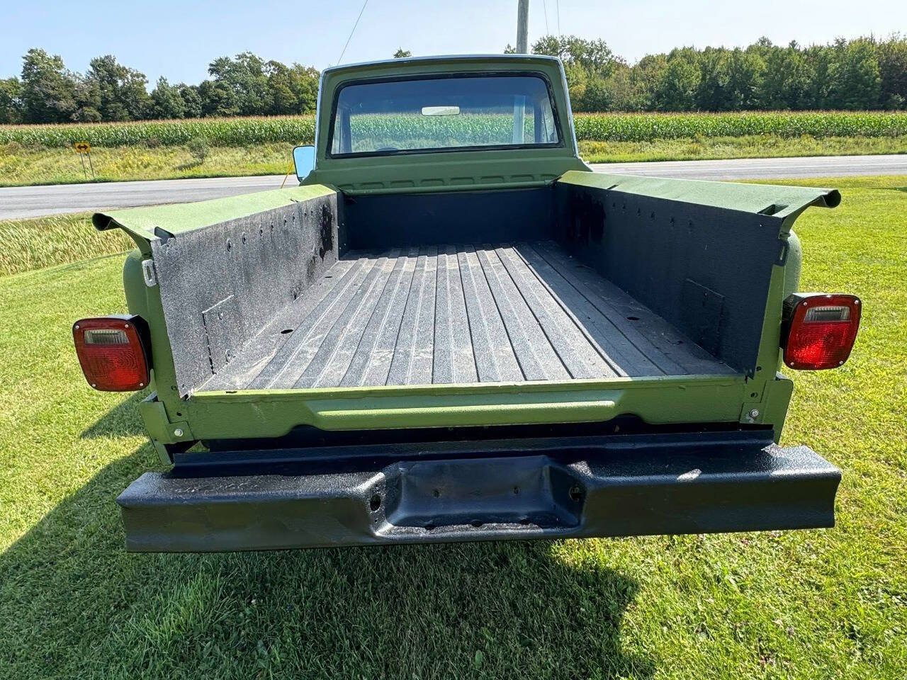 1980 Jeep J-10 17