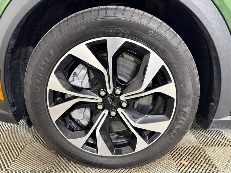 2025 Ford Mustang Mach-E Select