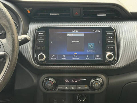 2021 Nissan Kicks SV