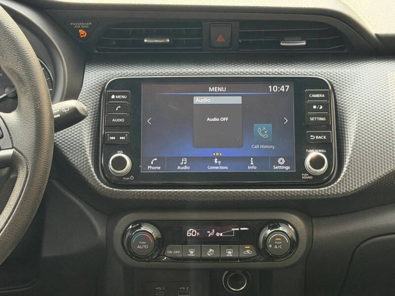 2021 Nissan Kicks SV