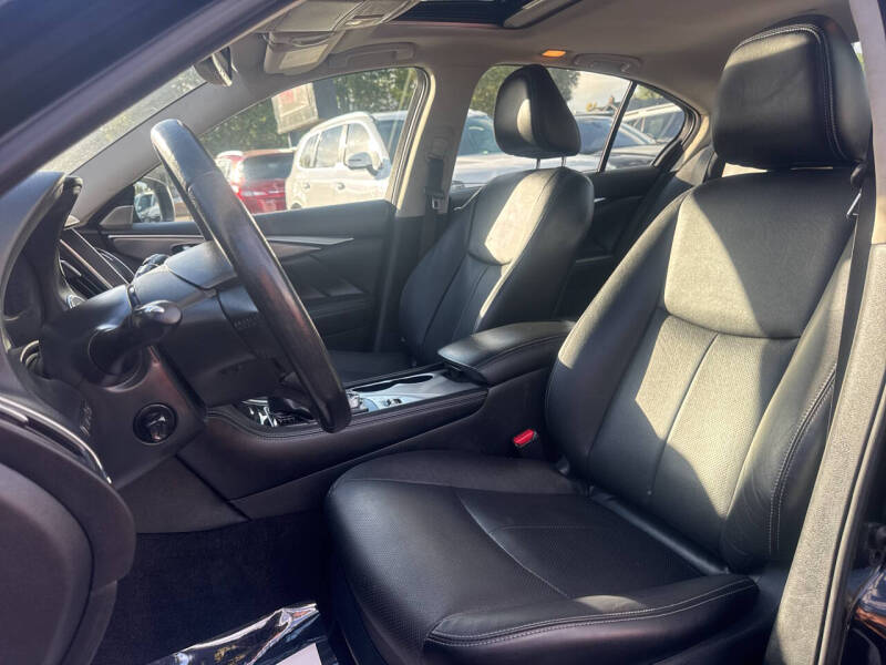 2017 Infiniti Q50 2.0T Premium