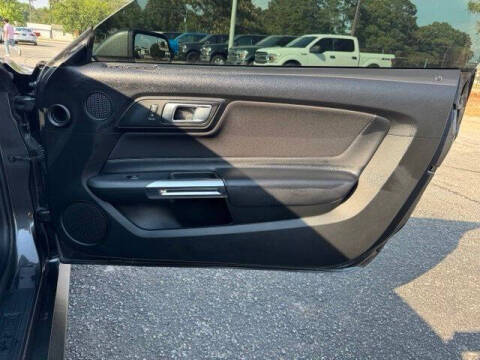 2020 Ford Mustang EcoBoost