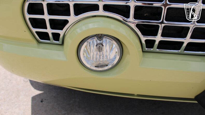 2005 Ford Thunderbird
