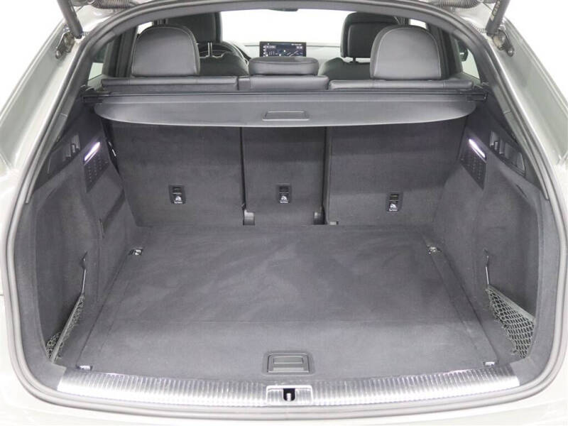 2023 Audi SQ5 Sportback 3.0T quattro Prestige