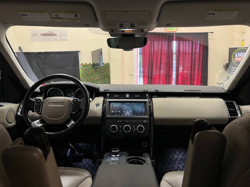 2018 Land Rover Discovery SE