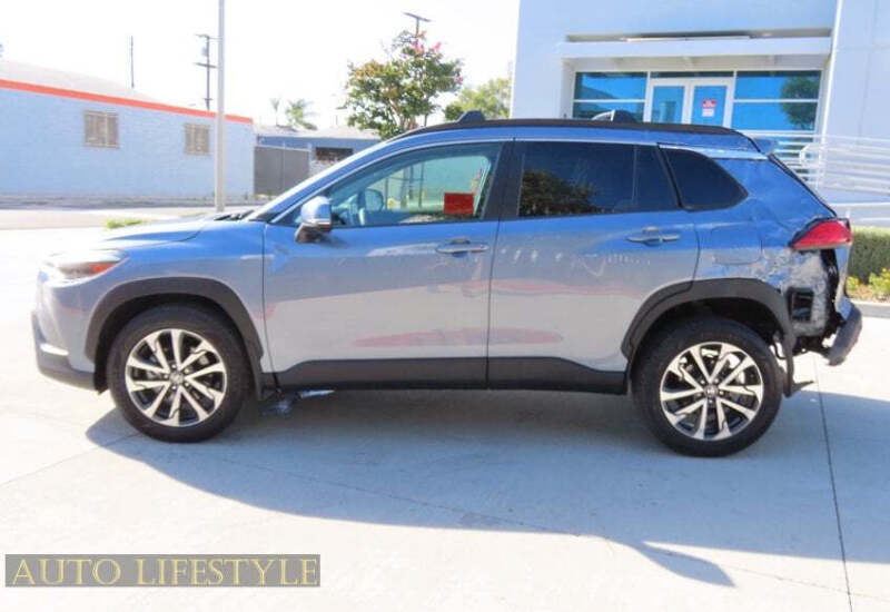 2024 Toyota Corolla Cross XLE