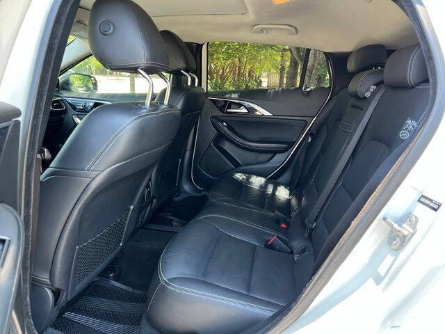 2018 Infiniti QX30 Premium