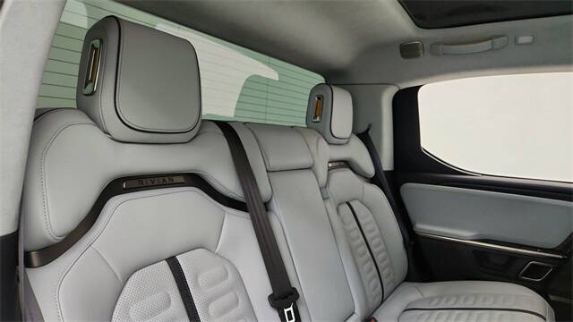 2023 Rivian R1T Adventure