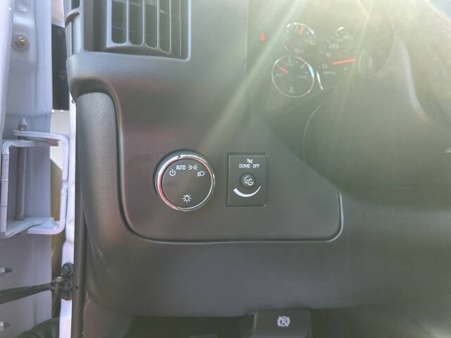 2025 Chevrolet Express 2500