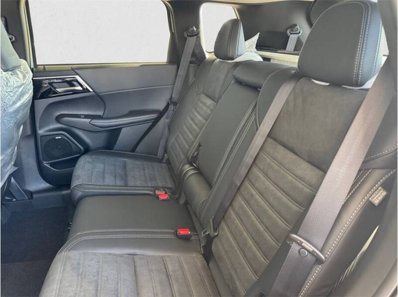 2026 Mitsubishi Outlander