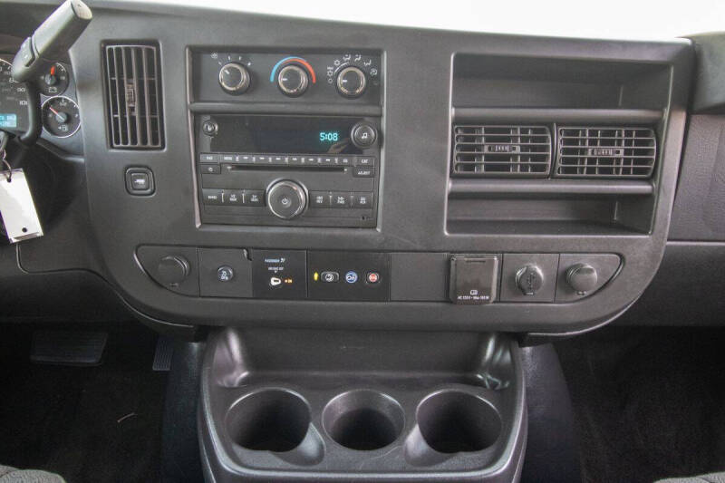 2017 Chevrolet Express LT 3500