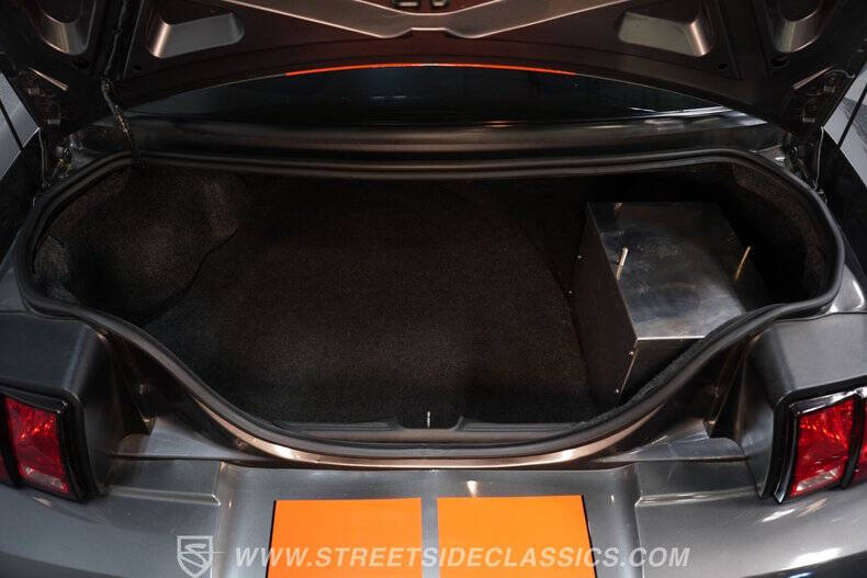 2004 Ford Mustang GT Deluxe