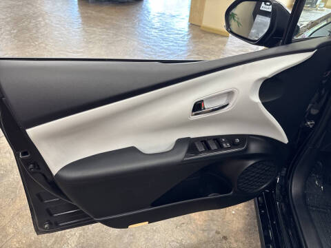 2022 Toyota Prius XLE AWD-e