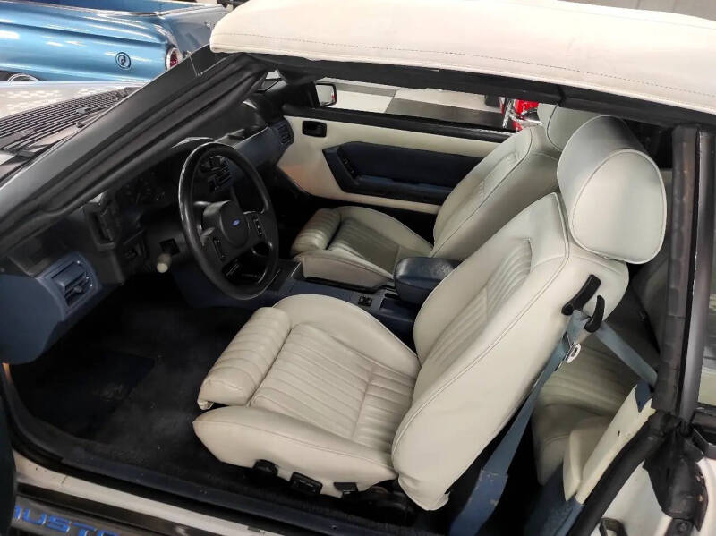 1987 Ford Mustang GT