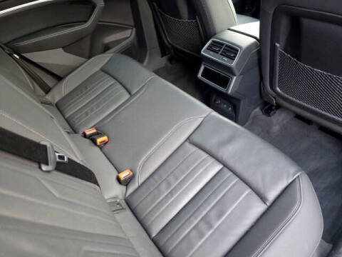 2022 Audi e-tron quattro Premium