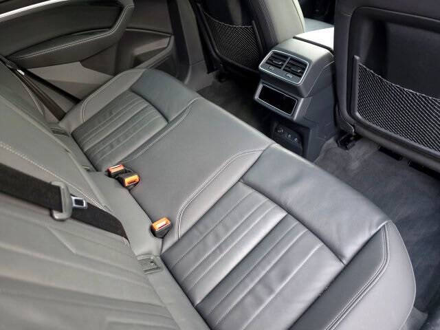 2022 Audi e-tron quattro Premium